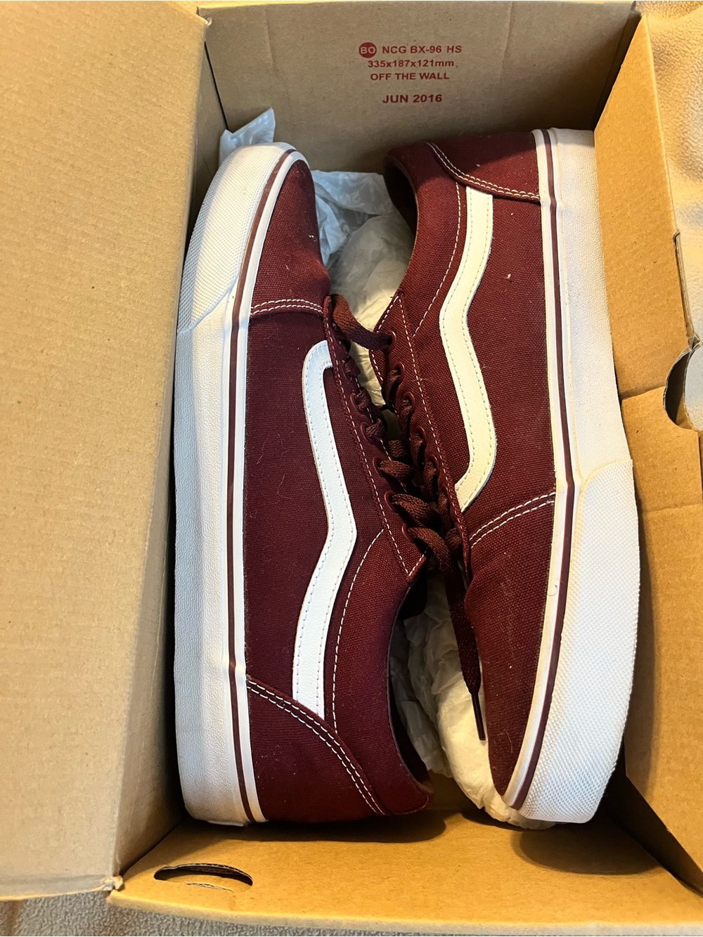 Retro Vans Men's Low-Top Sneakers in Burgundy and White WB Sz 12M